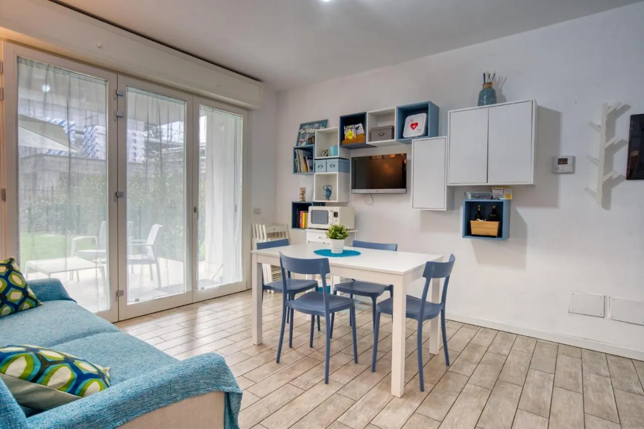 Caseospitali - Casa Azzurra Incantevole Bilocale Con Giardino Cernusco Sul Naviglio Italy