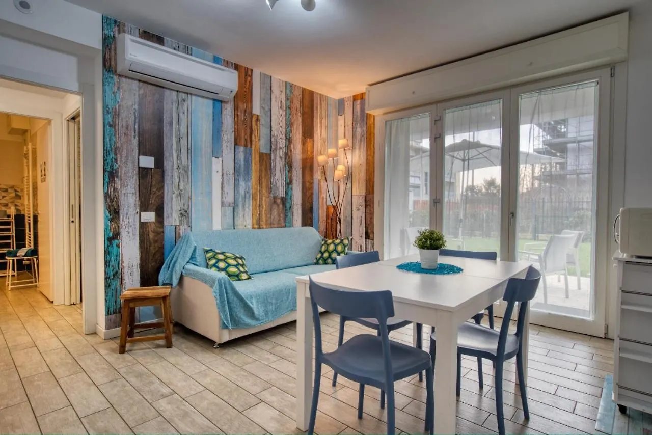 Caseospitali - Casa Azzurra, Incantevole Bilocale Con Giardino contacts